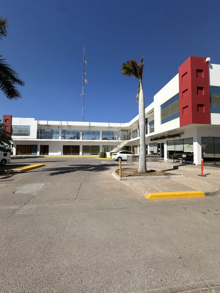 Local comercial en venta en Guamúchil — foto 2