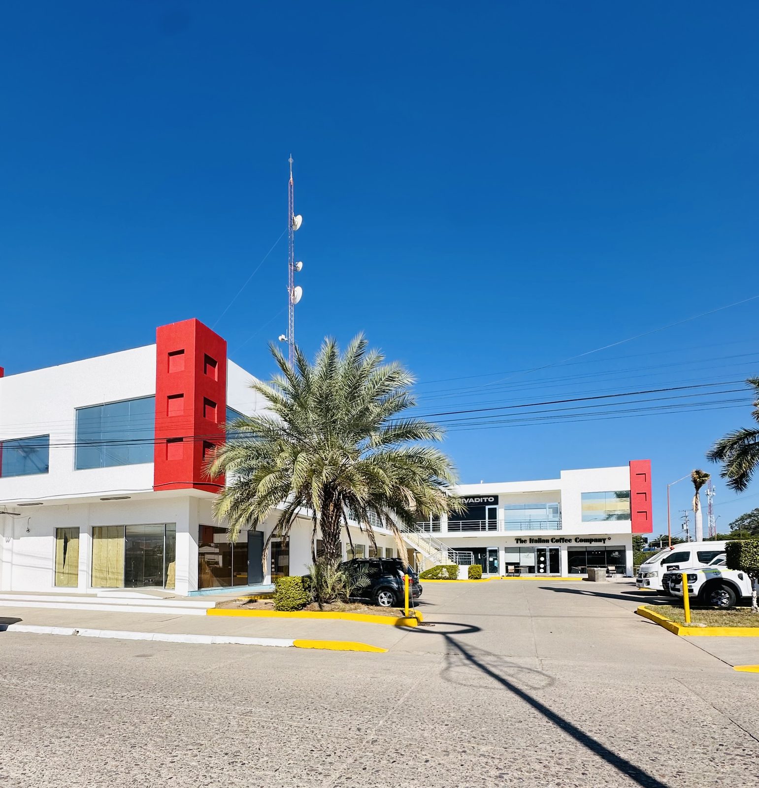Local comercial en venta en Guamúchil — foto 1