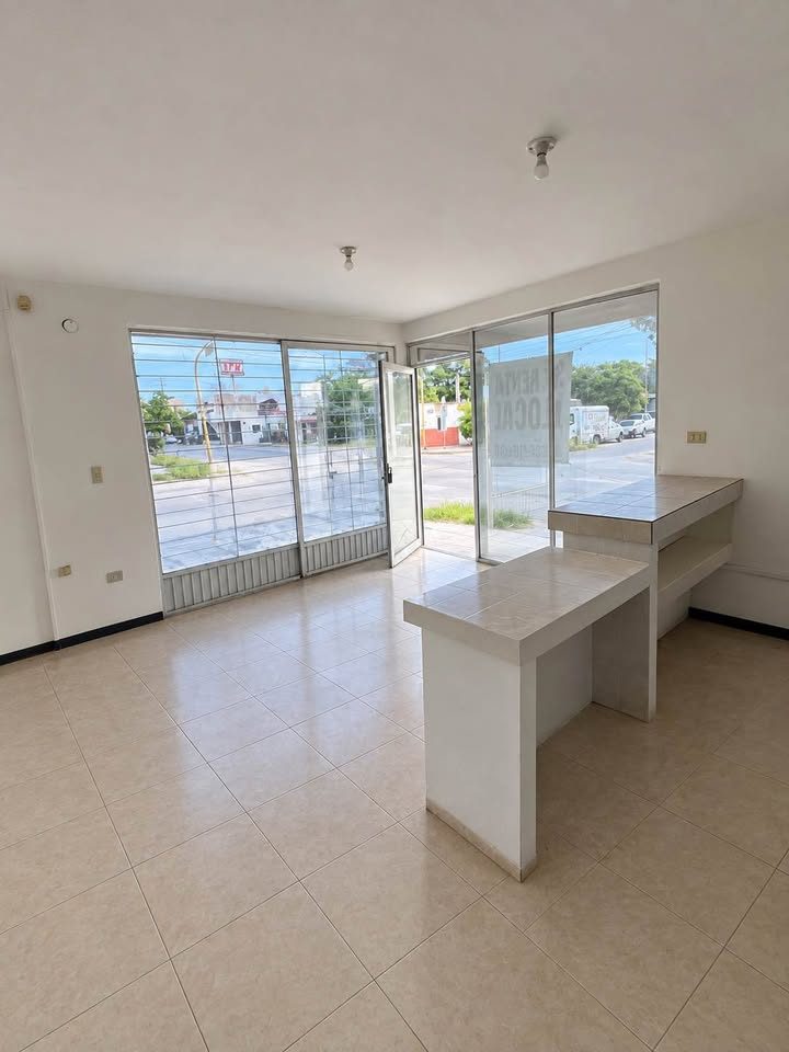 Local comercial en renta en Agustina Ramírez, Guamúchil — foto 3